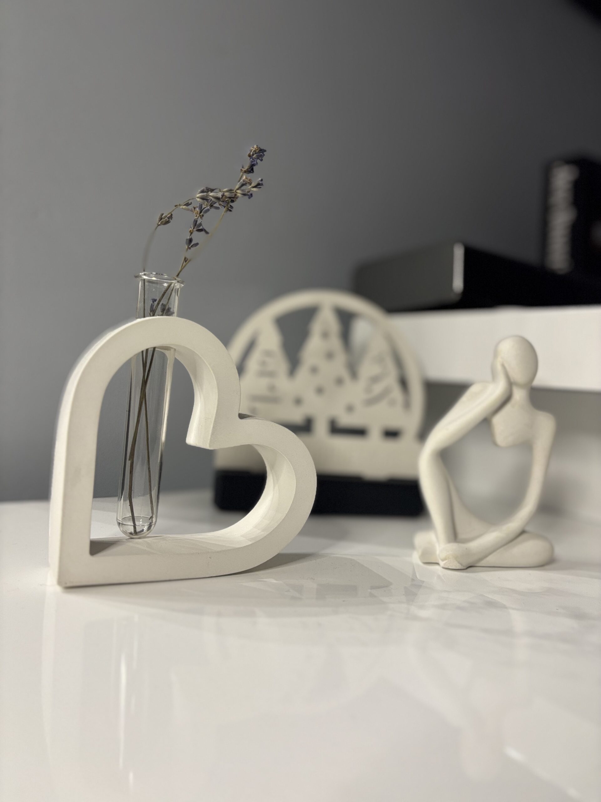 V01 Heart Bloom Vase