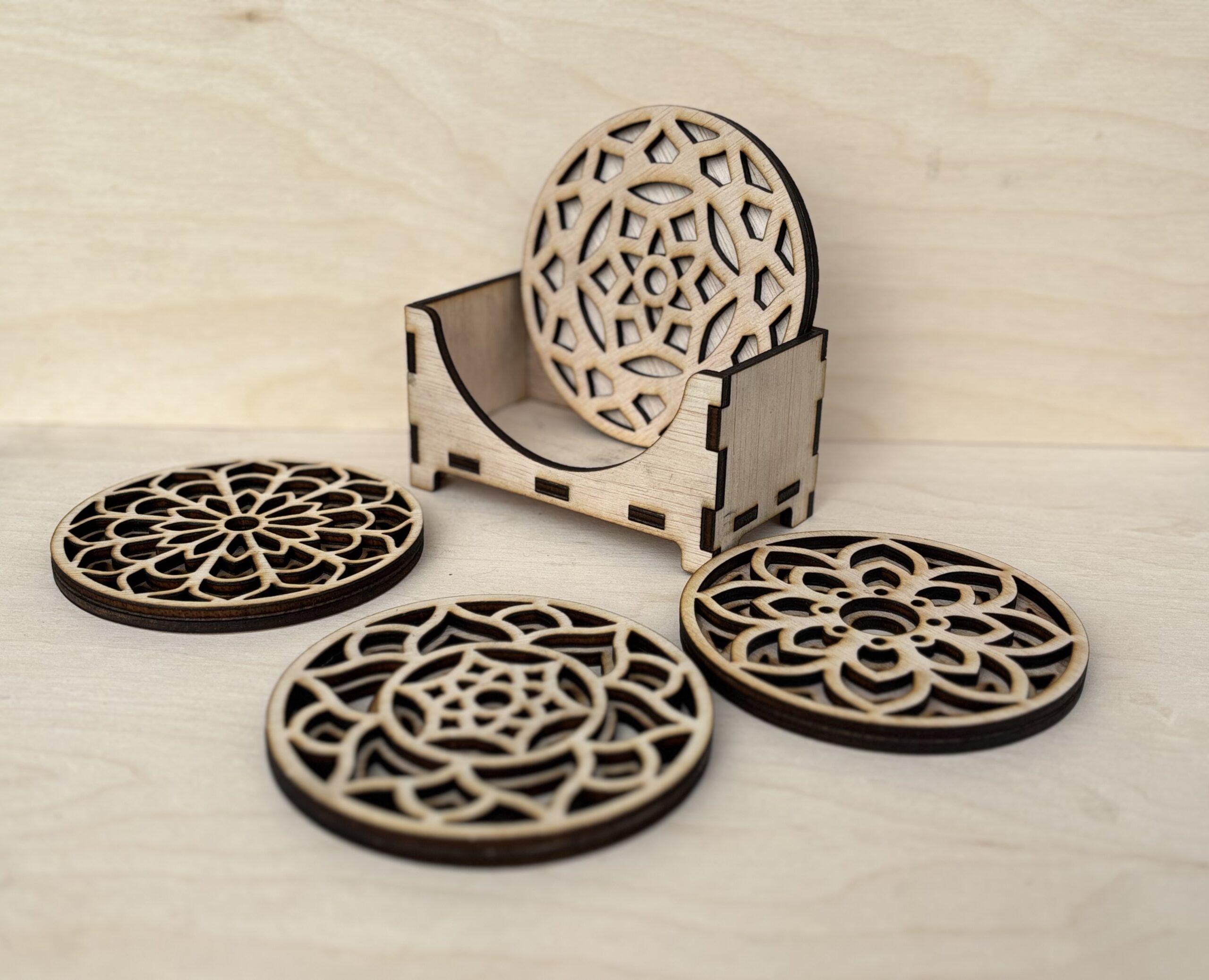 Set de suporturi pentru pahare cu model mandala