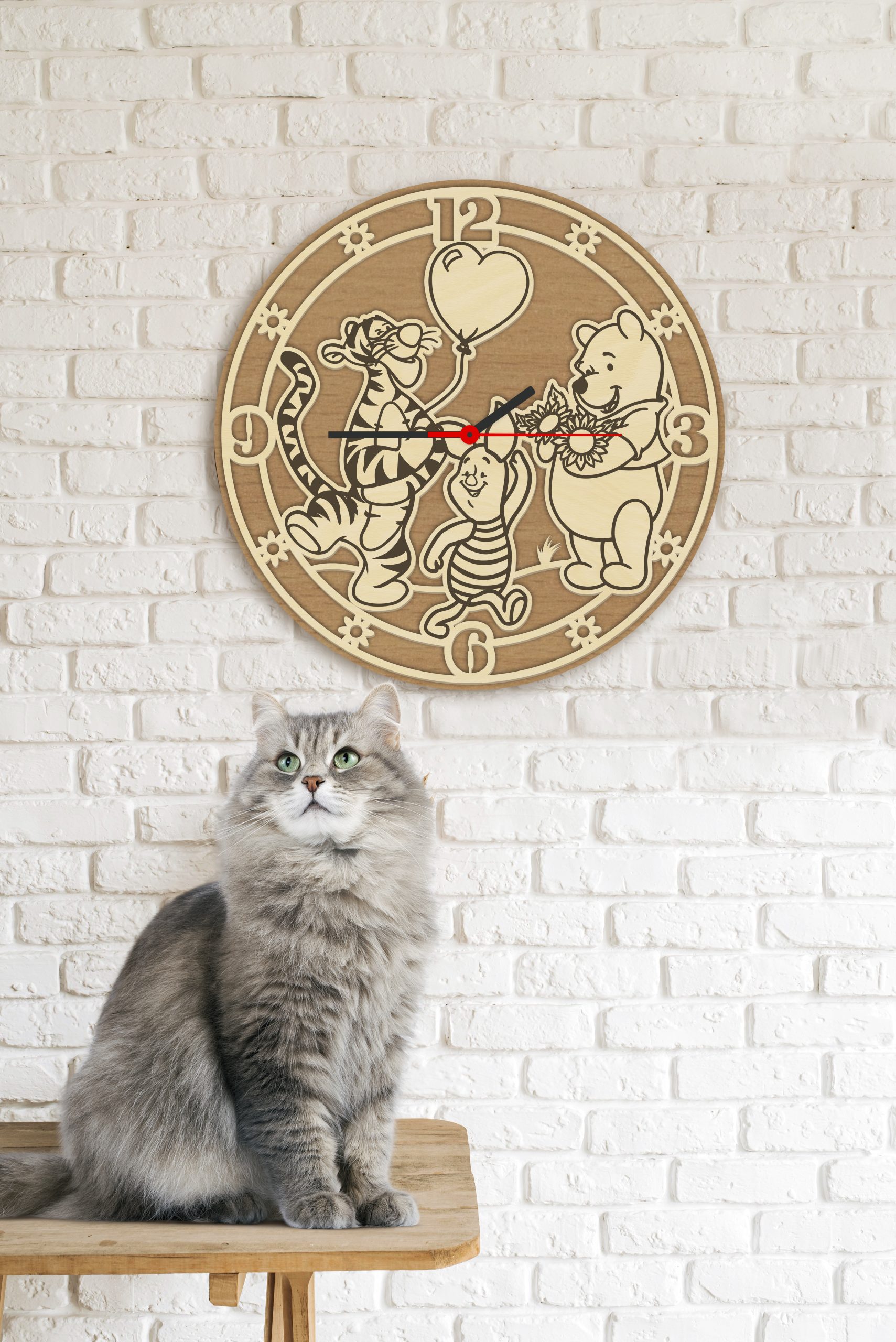 Ceas de perete cu Winnie de Pluș
