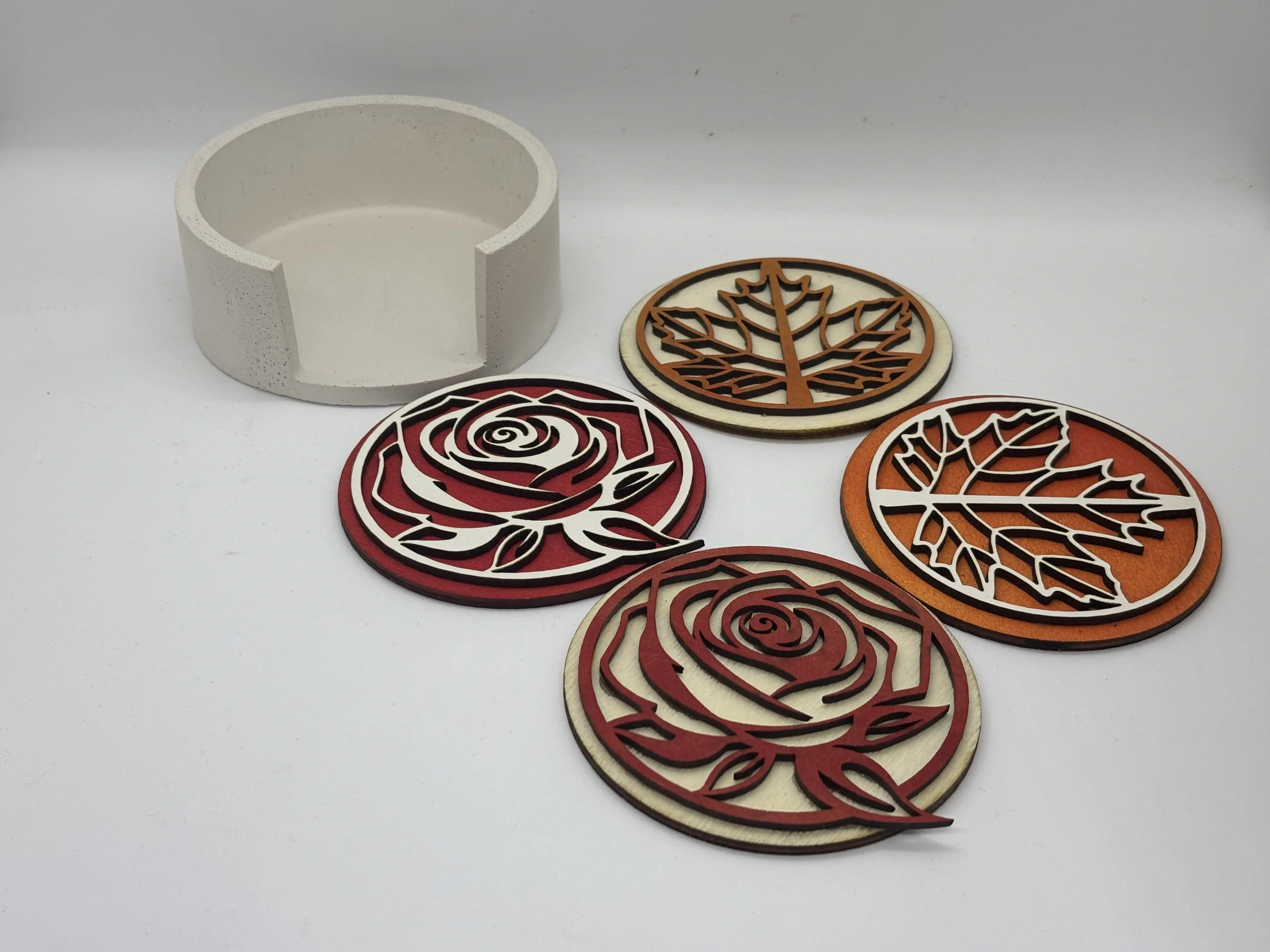 Set modern de coastere din lemn – 4 piese