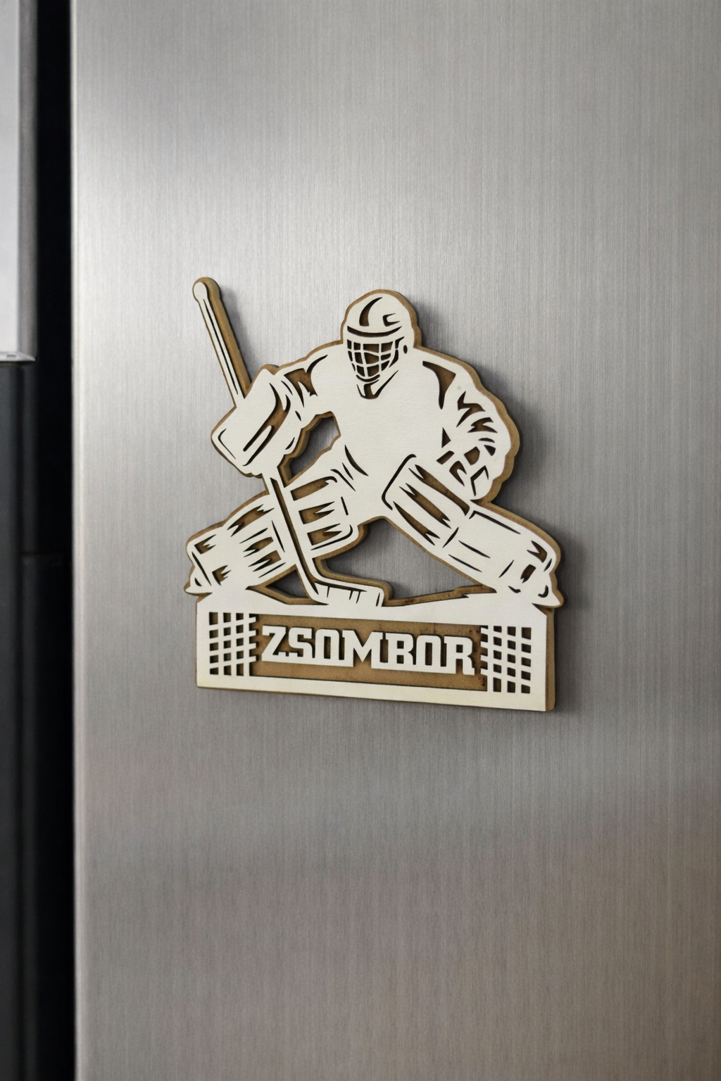 Magnet de frigider hocheist personalizat din lemn
